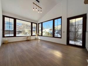 Casa Pretabila Pentru Diverse Activitati - 250 mp