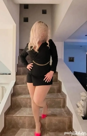 Blonda frumoasa de origine etnica germania 