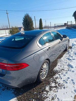 Jaguar XE Prestige - imagine 2