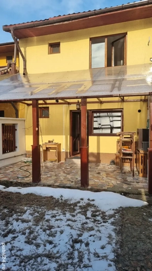 Casă de vânzare   Comuna Vlădești (concept austriac)