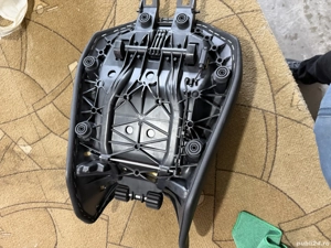 Vând șa confort cu încălzire pentru BMW 1300 gs - imagine 3