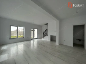 Duplex deosebit cu 5 camere in Ghiroda  - imagine 2