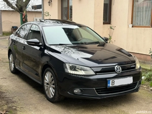 Volkswagen Jetta 1.4 TSI Hybrid Automata DSG din 2014 - imagine 2
