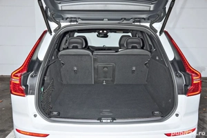 Volvo xc60 T8 plug in hybrid - imagine 5