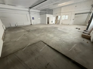 SAD - Spatiu comercial Central cu inaltime de 4 metri langa Piata 700