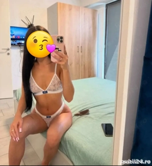 Buna , Sunt Adelina . Am 22 de ani  - imagine 2