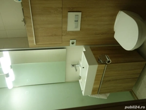 Apartament 2 camere, ultracentral, renovat total, cu baie și bucătarie echipate complet - imagine 7
