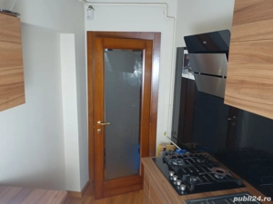 Apartament 2 camere, ultracentral, renovat total, cu baie și bucătarie echipate complet