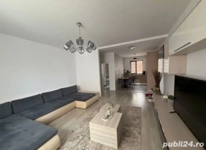 Bloc Nou. Decomandat. Complet mobilat. Etaj intermediar. Zona Hotel IQ