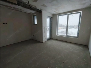 Duplex toate utilitatile - langa asfalt - zona excelenta - personalizare interioara - teren 385 mp - imagine 8