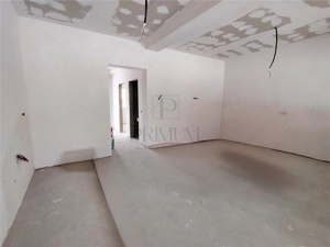 Duplex toate utilitatile - langa asfalt - zona excelenta - personalizare interioara - teren 385 mp - imagine 6