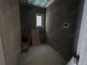 Duplex toate utilitatile - langa asfalt - zona excelenta - personalizare interioara - teren 385 mp - imagine 12