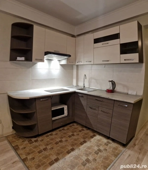 Garsoniera de inchiriat in zona 1 decembrie