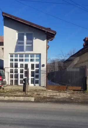 Proprietate cu Spațiu Comercial | Sos. Principala Pucioasa | Vizibilitate Maxima