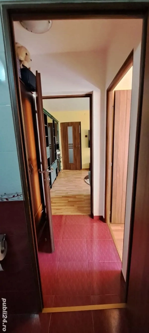 Vând apartament cu 2 camere Reșița  - imagine 5