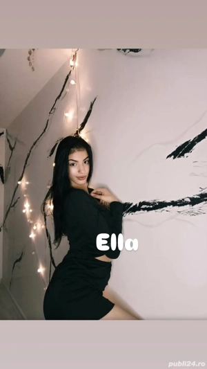 Ella !Fac doar deplasări 