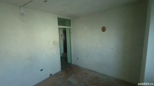 vand apartament 2 camere, decomandat, bucatarie mare, balcon mare, acoperis - imagine 6