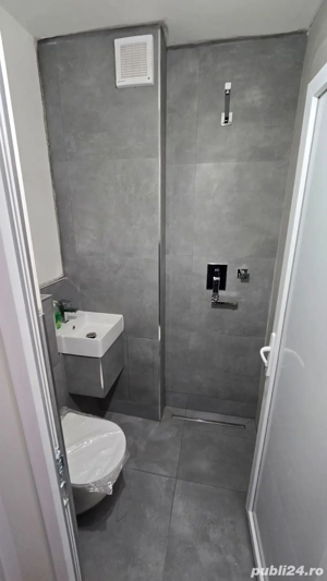 Inchiriez spatiu comercial- apartament 4 camere, Parter - imagine 2