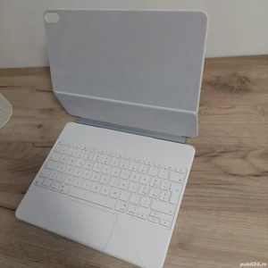 Magic Keyboard ipad pro11 m4