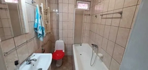 Casa cu 2 camere, curte comuna, spre inchiriere, in zona centrala. - imagine 6