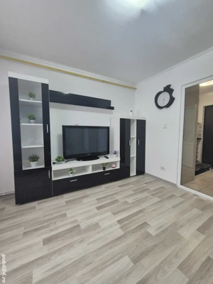 Vand Garsoniera 24mp etaj 3 4 zona Industriala.  - imagine 2