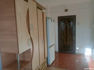 Proprietar vând garsoiera!