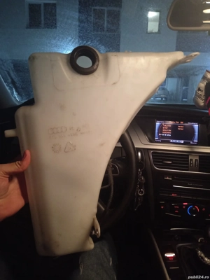 Vas lichid de parbriz audi a4 b8  - imagine 2