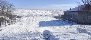  Teren de Vis lângă Mare (Dulcești)   Gaze, Apă, Curent la Poartă!  - imagine 2