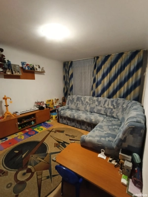 Proprietar! Apartament 2 camere semi Craiovița  - imagine 2