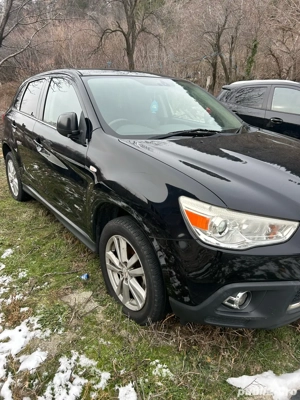 Dezmembrez Mitsubishi ASX4 1.8 diesel 2011 - imagine 3