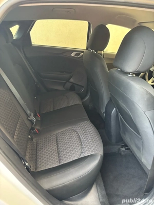 Kia Ceed 2022 - imagine 10