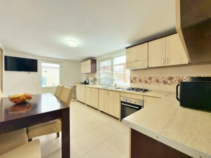 Casă cu 3 camere de vânzare în Pecica - imagine 14