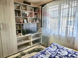 Casă / Vilă cu 7 camere de vânzare - imagine 19