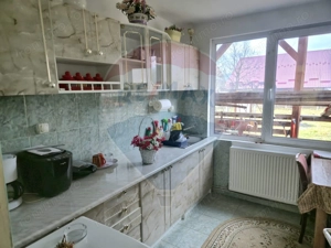 Casă / Vilă cu 7 camere de vânzare - imagine 13