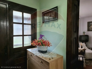 Casă / Vilă cu 7 camere de vânzare - imagine 2