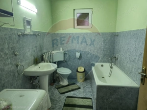 Casă / Vilă cu 7 camere de vânzare - imagine 16