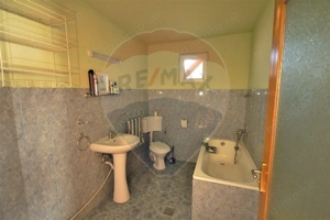 Casă / Vilă cu 7 camere de vânzare - imagine 15