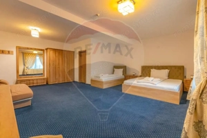 Proprietate turistică cu 14 camere, poziționare excepțională – Râșnov - imagine 14