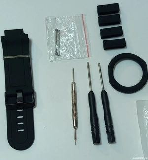 Vând Curea Smartwatch, din Silicon,cu accesorii
