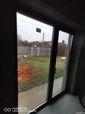 Casa chiar in Onesti. Eleganta, diferita, personalizabila si cu potential! - imagine 16