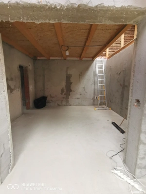 Casa chiar in Onesti. Eleganta, diferita, personalizabila si cu potential! - imagine 17