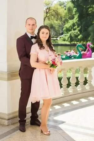 Rochie cununie civila si costum mire