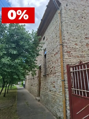 Casa din caramida pentru renovat  3 camere in Nadlac - imagine 2
