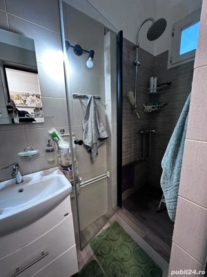 1 cam 41 mp 84 mp teren in propr  curte cu 4 familii cumsecade CENTRALA PROPRIE zona Hotel Ambasador