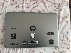 Laptop HP cu placa de baza defecta 