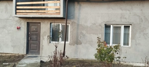 Casa cu mansardă sat Izvor (spre Melinești).