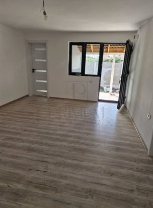 Sanmihaiul Roman- toate utilitatile- 4 camere- pozitie excelenta - imagine 5