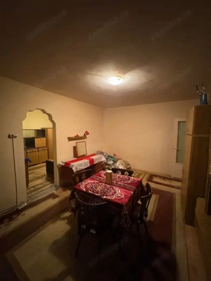 Apartament 2 camere, 41 mp, bloc izolat, balcon închis , parter – zona Decebal