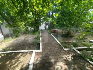 Casa de vanzare, cu 4 camere, 147 mp, zona Pacurari - imagine 3