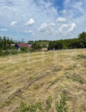 Teren de vanzare - Jucu de sus